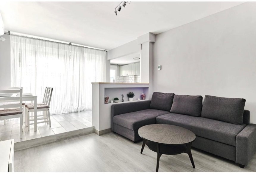Reventa - Apartment -
Torrevieja - Centro