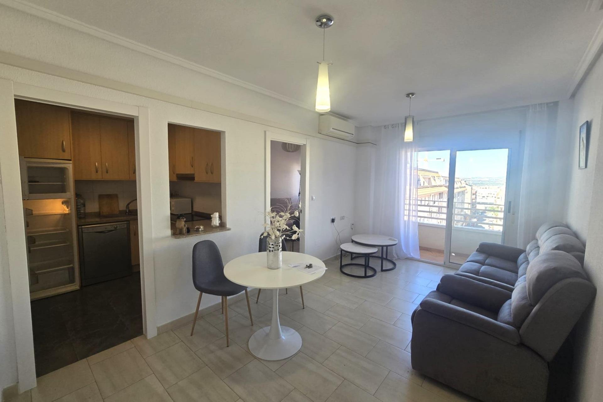 Reventa - Apartment -
Torrevieja - Centro