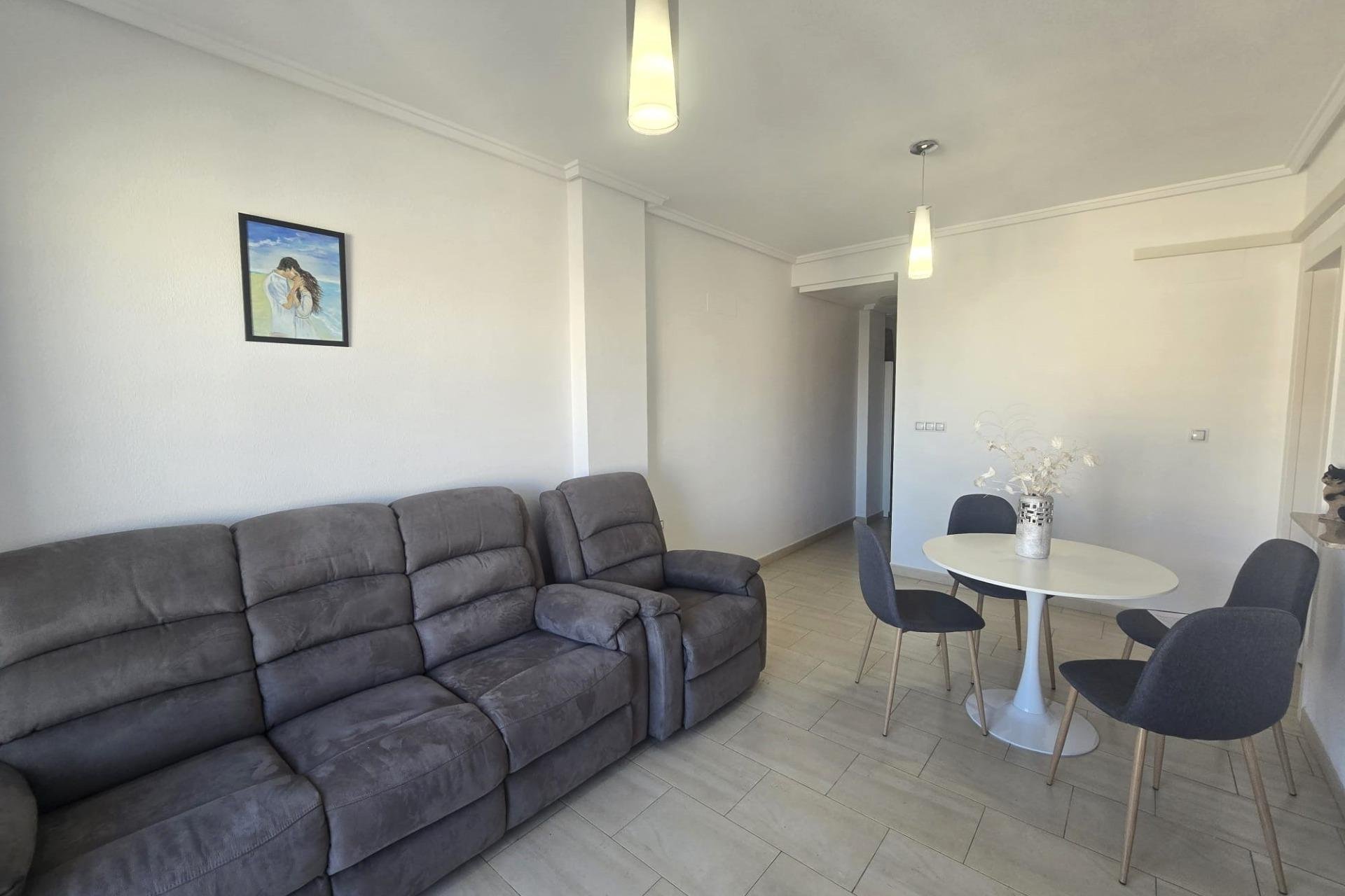 Reventa - Apartment -
Torrevieja - Centro