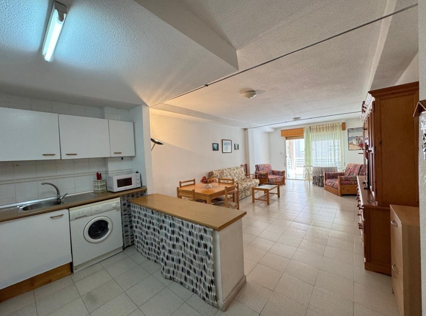 Reventa - Apartment -
Torrevieja - Centro