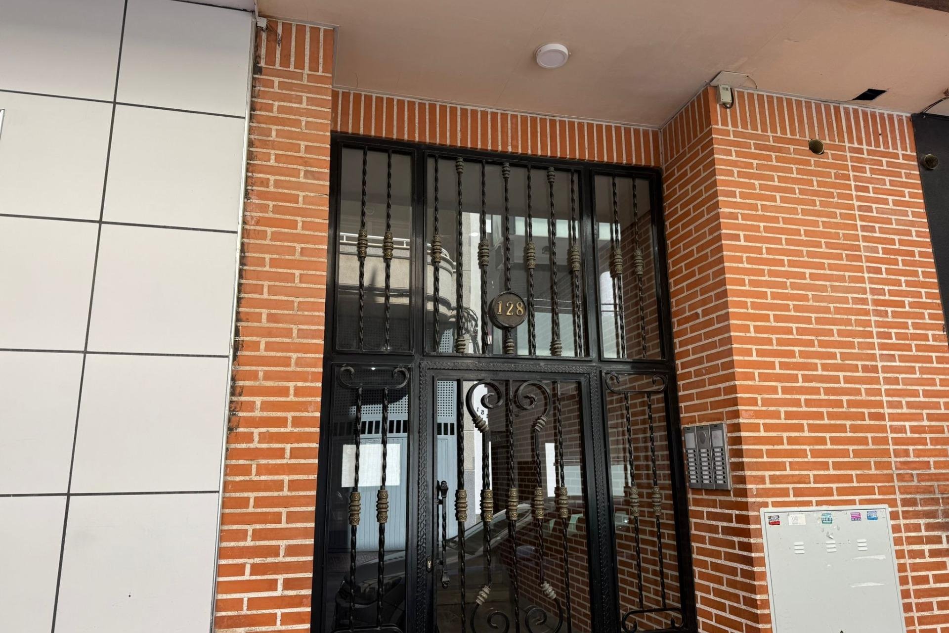 Reventa - Apartment -
Torrevieja - Centro