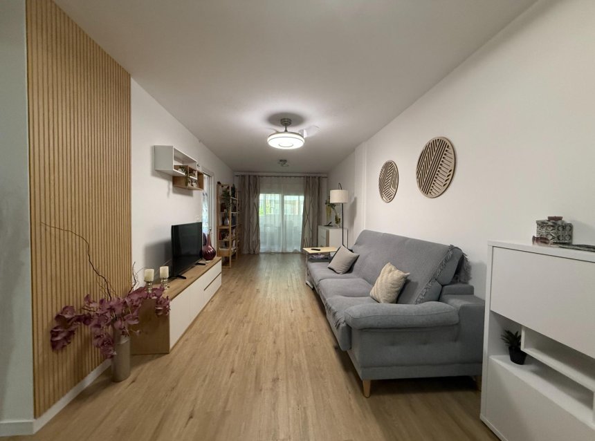 Reventa - Apartment -
Torrevieja - Centro