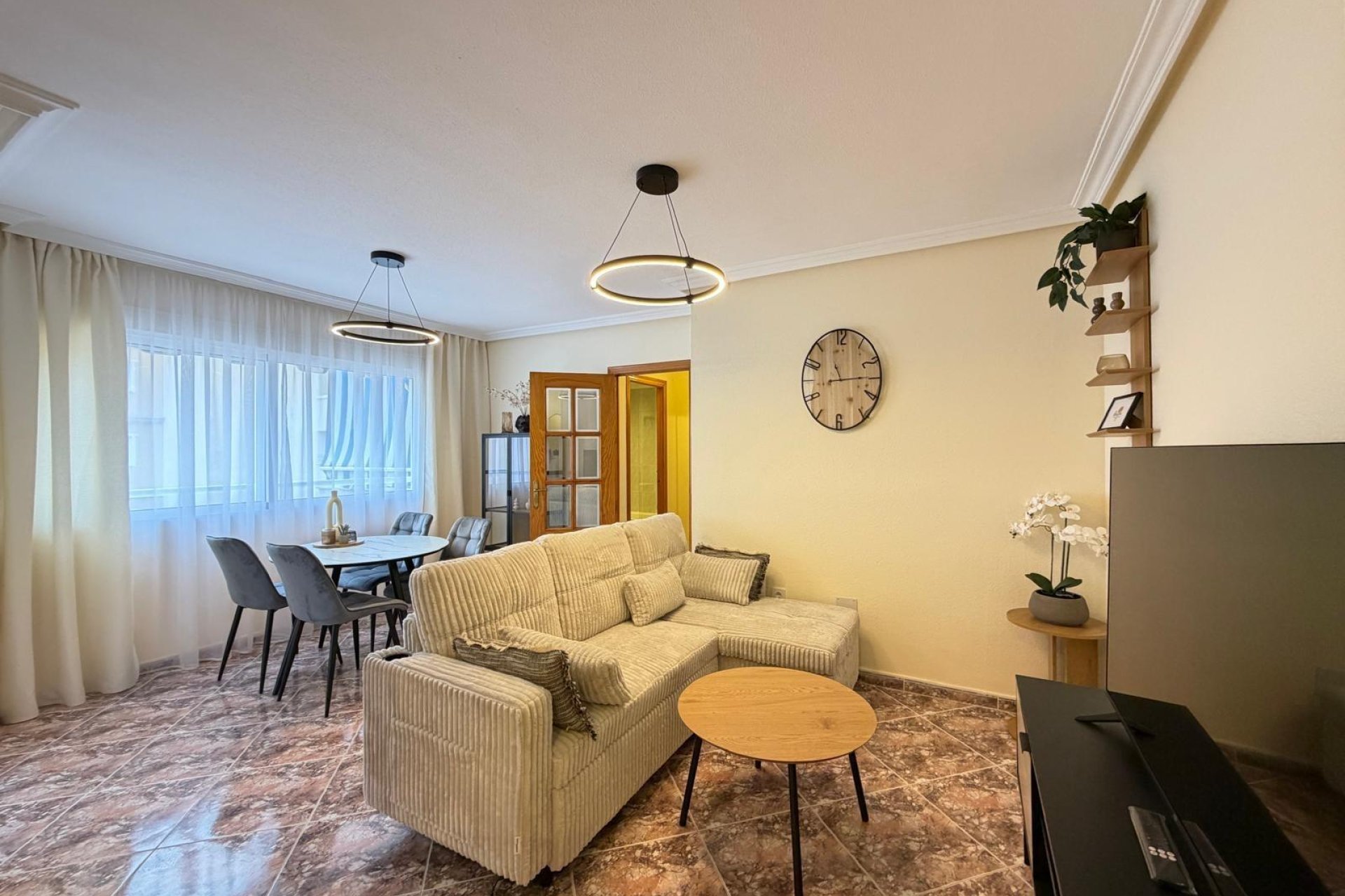 Reventa - Apartment -
Torrevieja - Centro