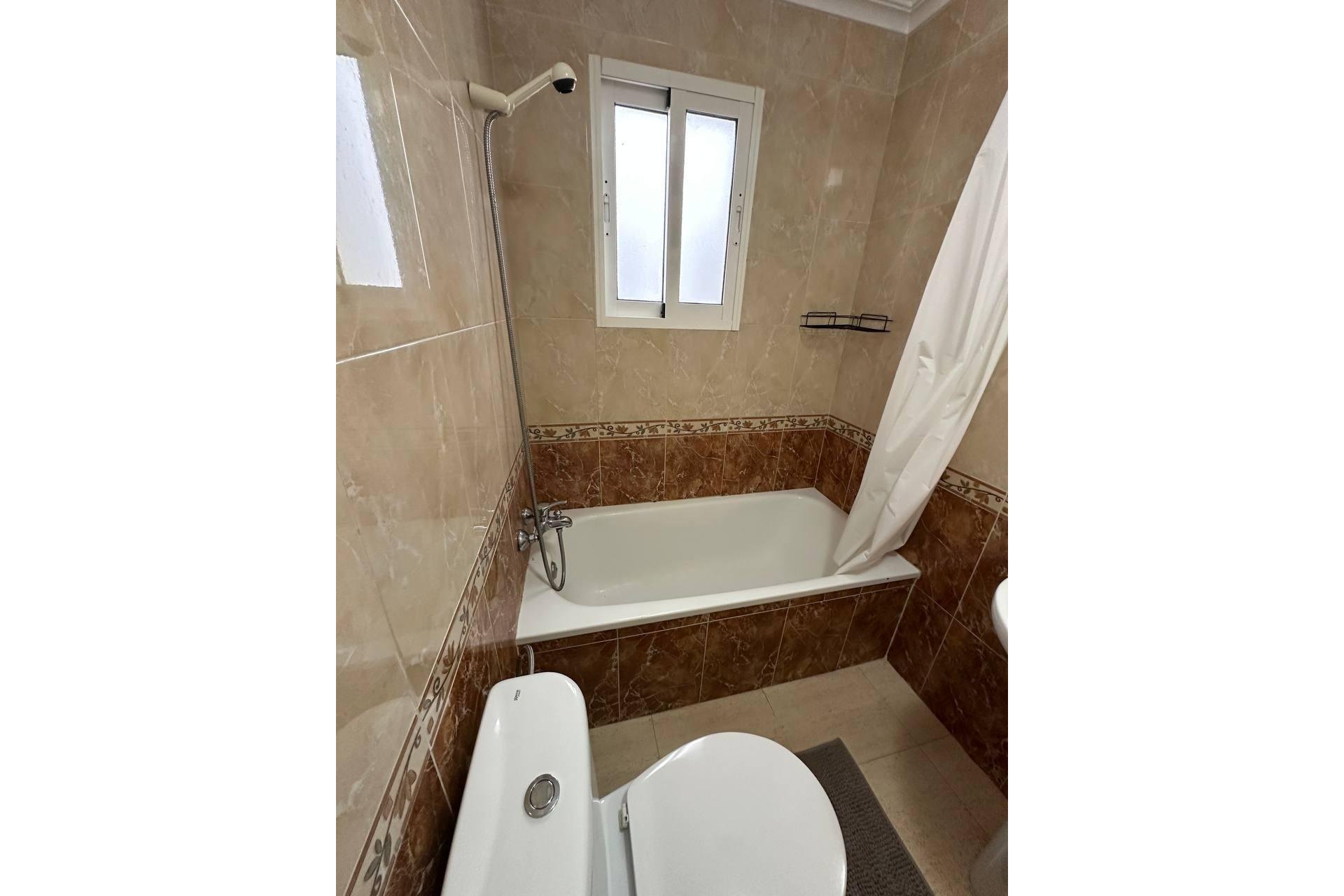 Reventa - Apartment -
Torrevieja - Centro
