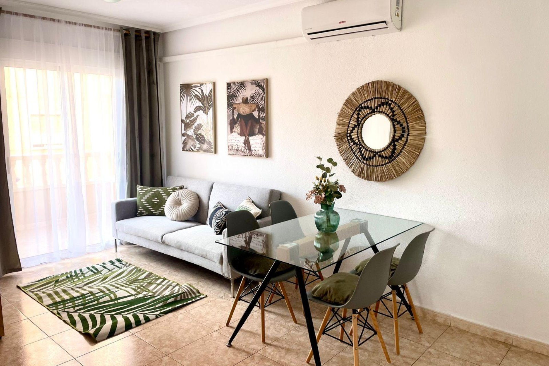 Reventa - Apartment -
Torrevieja - Centro