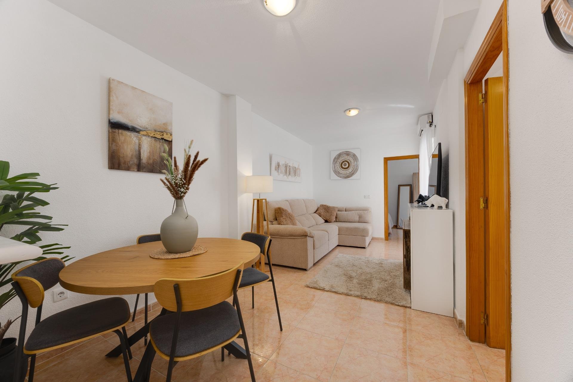 Reventa - Apartment -
Torrevieja - Centro