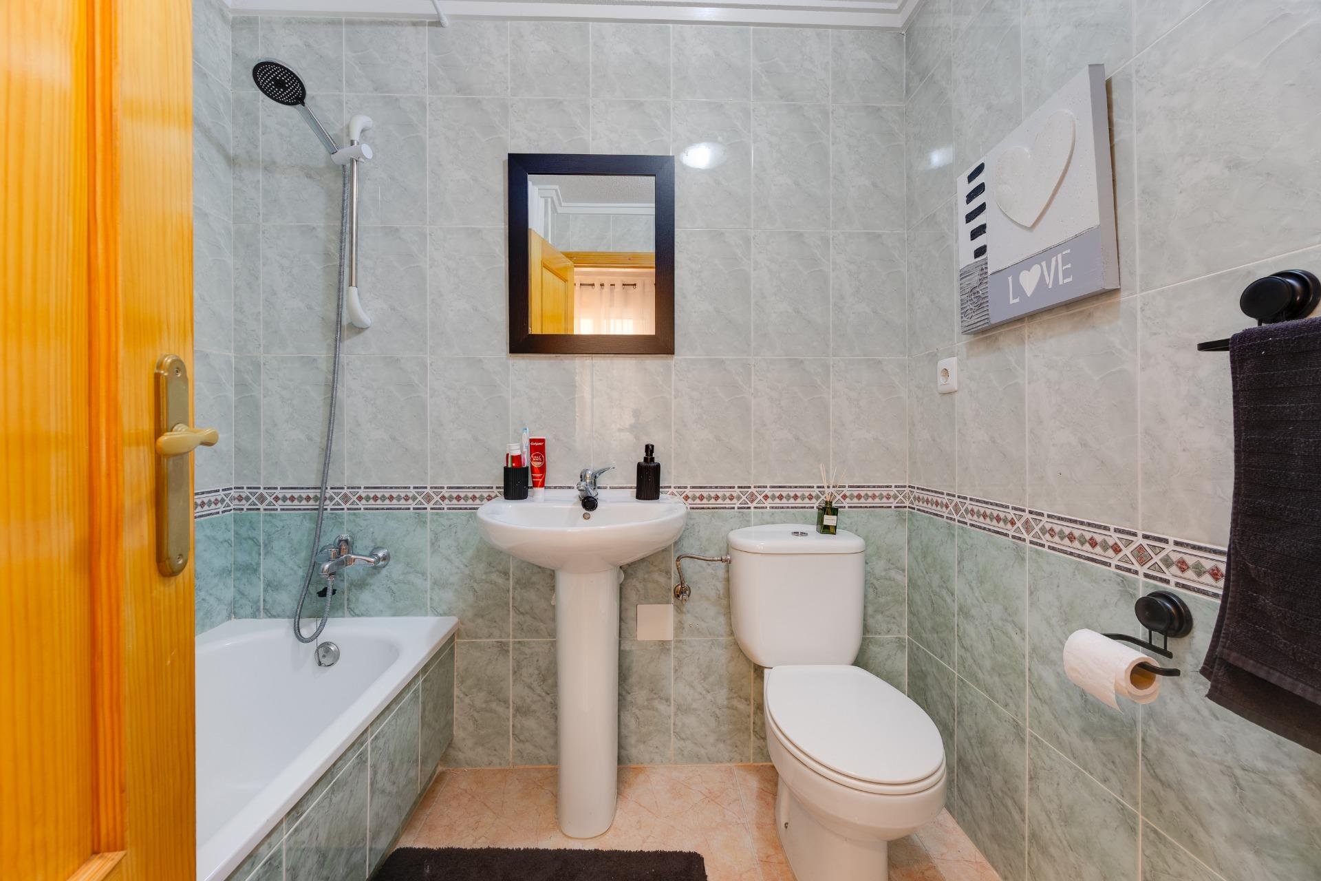 Reventa - Apartment -
Torrevieja - Centro