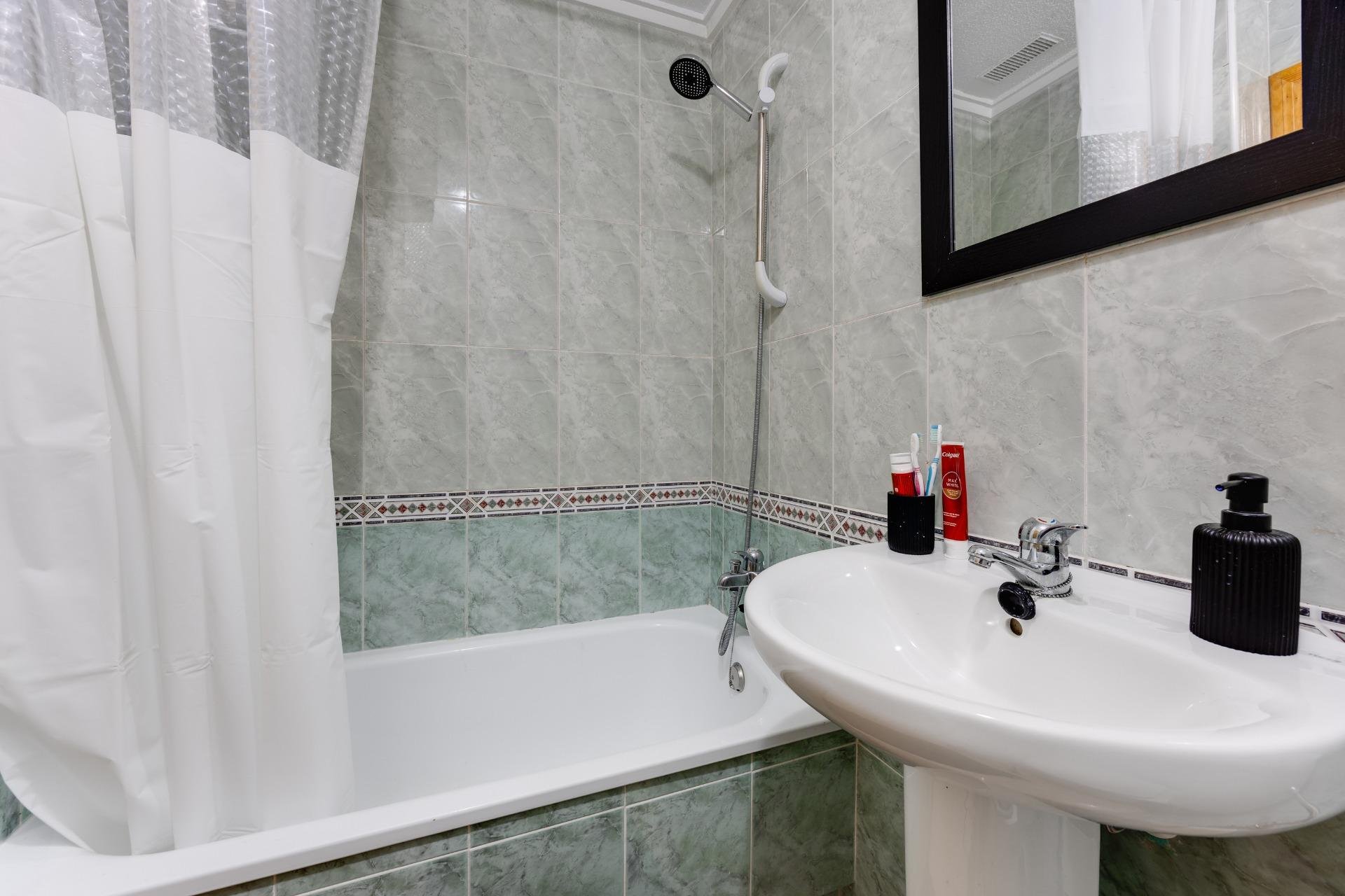 Reventa - Apartment -
Torrevieja - Centro