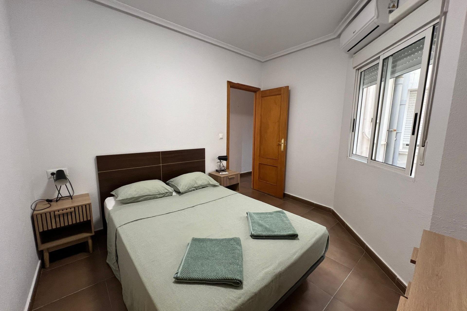 Reventa - Apartment -
Torrevieja - Centro