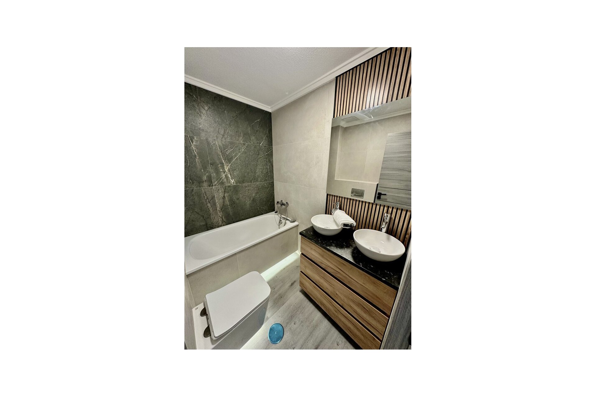 Reventa - Apartment -
Torrevieja - Centro