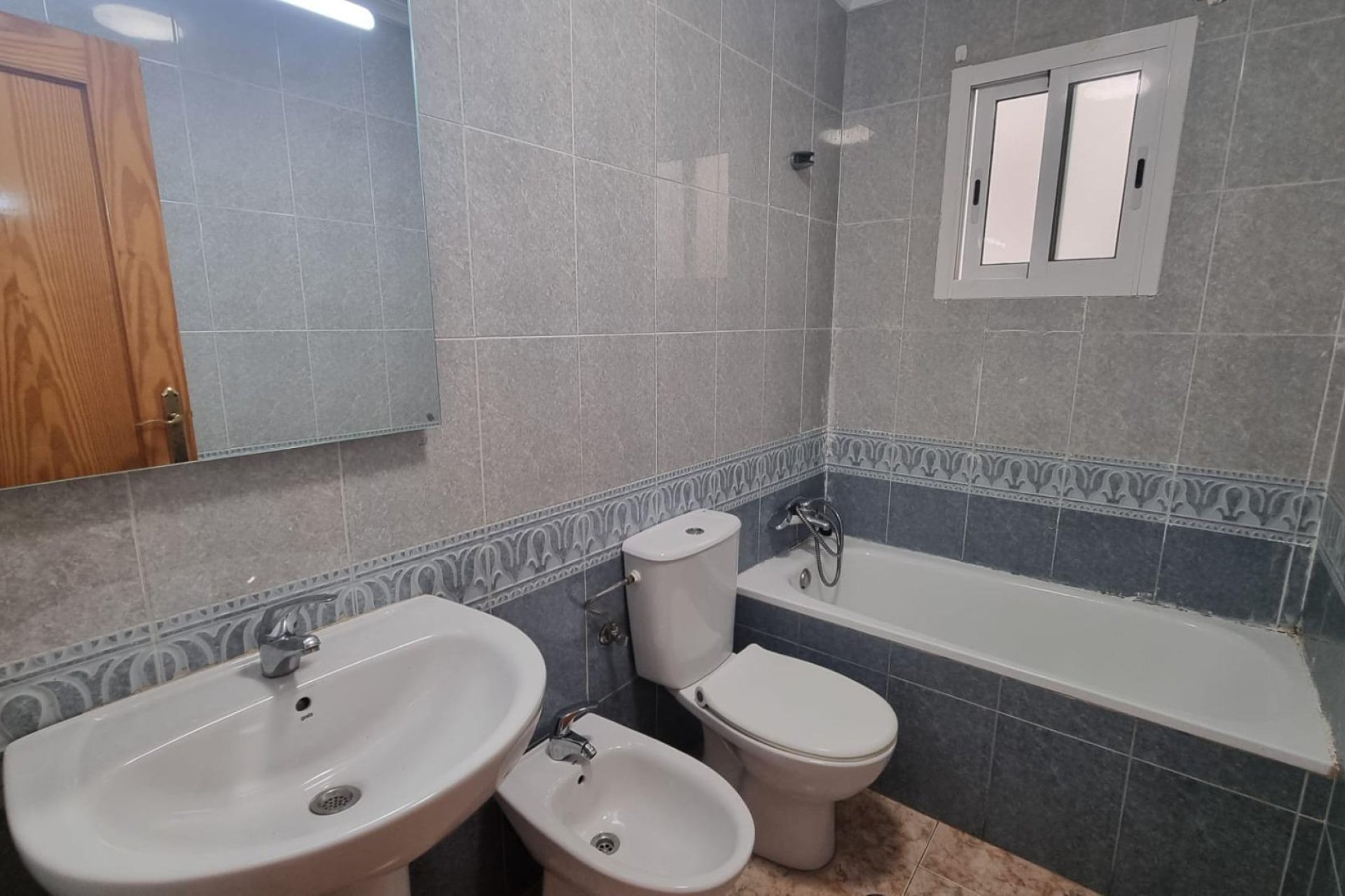 Reventa - Apartment -
Torrevieja - Centro