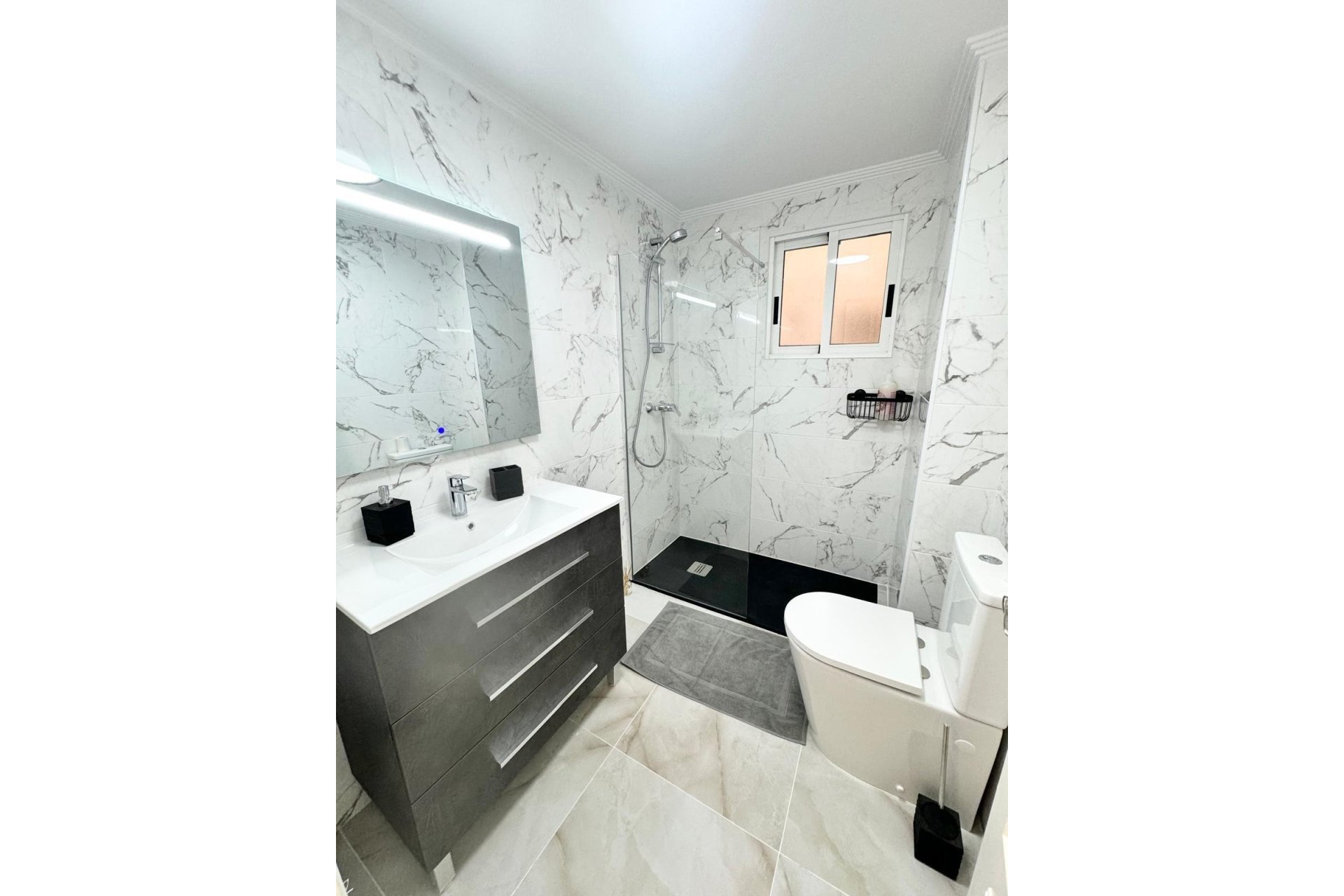 Reventa - Apartment -
Torrevieja - Centro