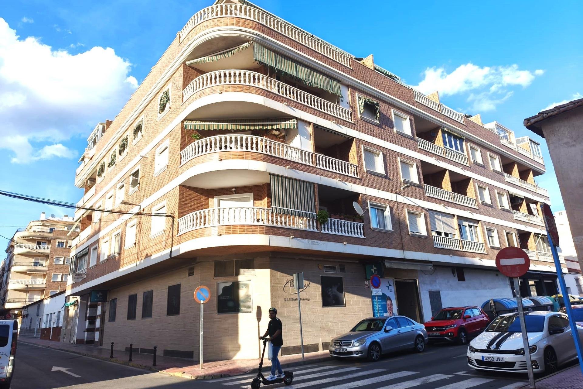 Reventa - Apartment -
Torrevieja - Centro