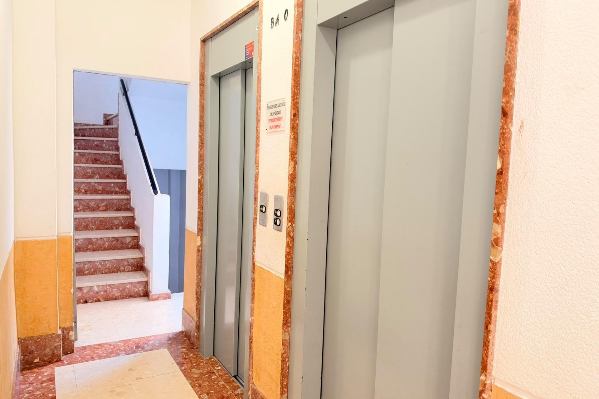Reventa - Apartment -
Torrevieja - Centro