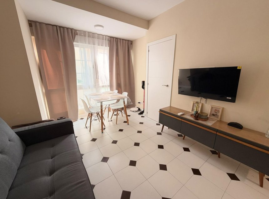 Reventa - Apartment -
Torrevieja - Centro