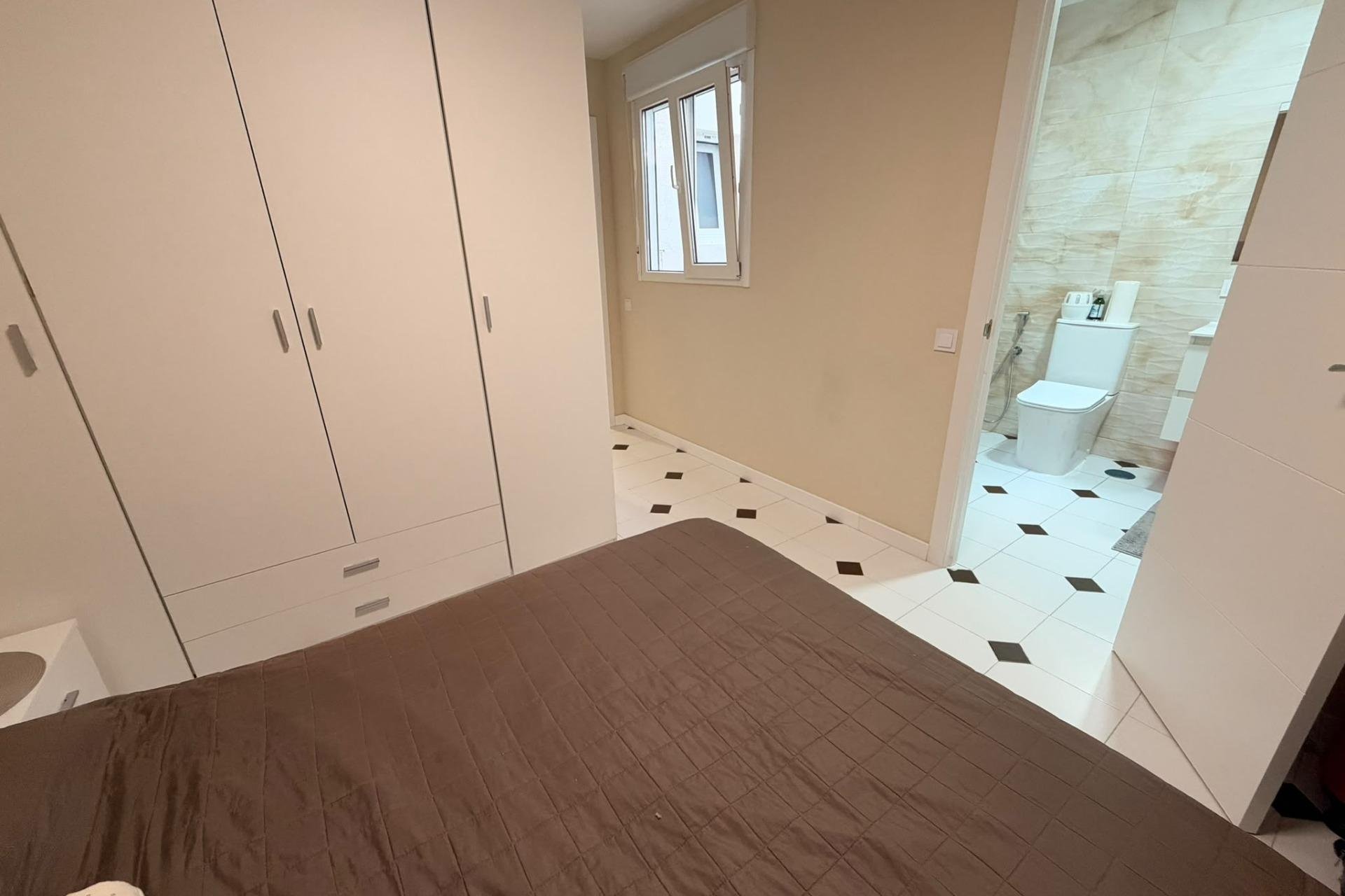 Reventa - Apartment -
Torrevieja - Centro