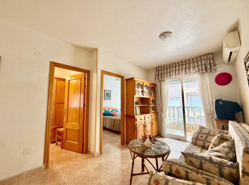 Reventa - Apartment -
Torrevieja - Centro