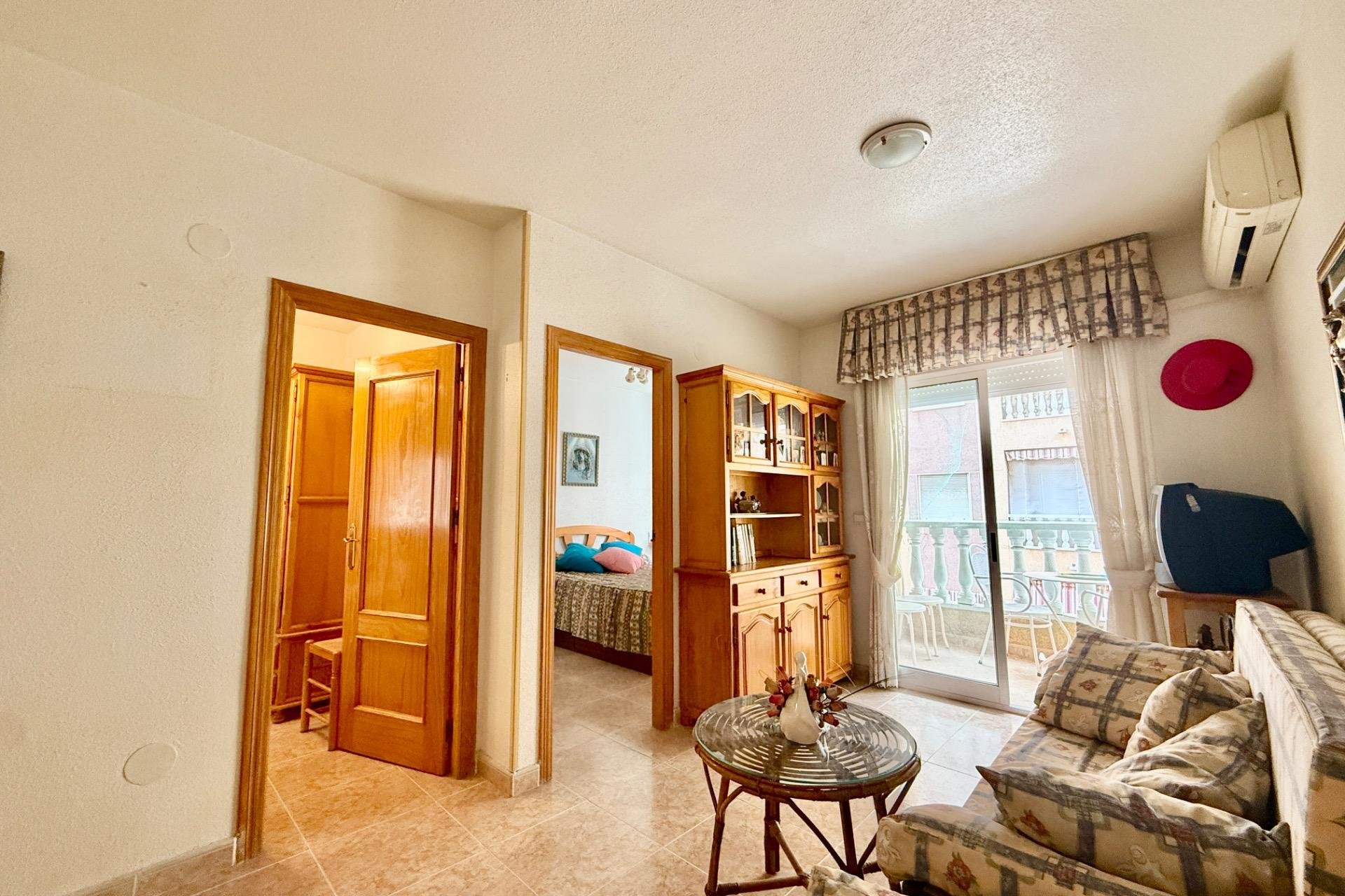 Reventa - Apartment -
Torrevieja - Centro