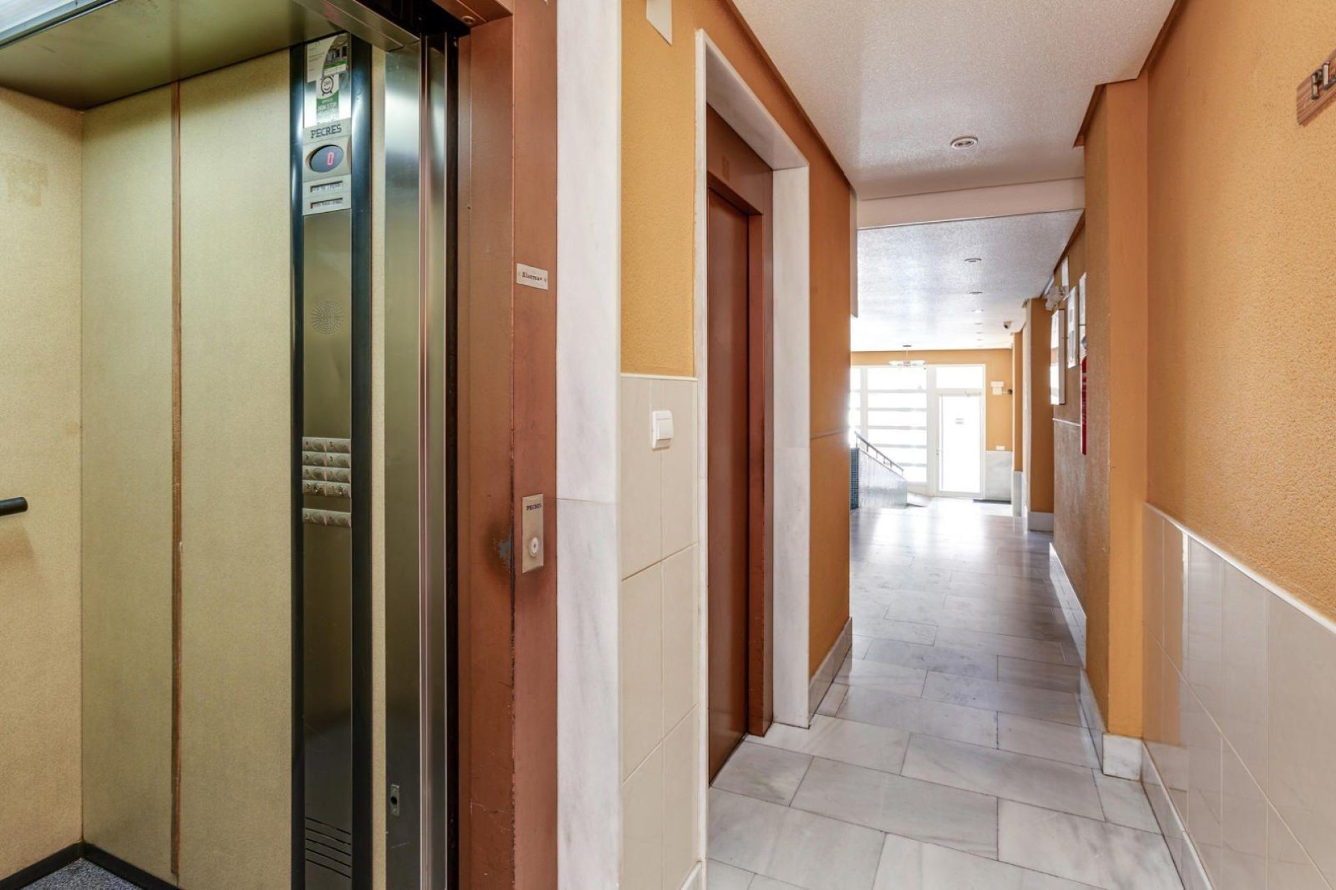 Reventa - Apartment -
Torrevieja - Centro