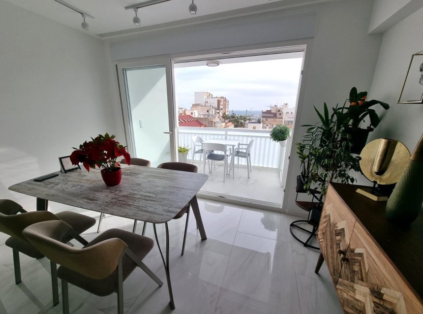 Reventa - Apartment -
Torrevieja - Centro