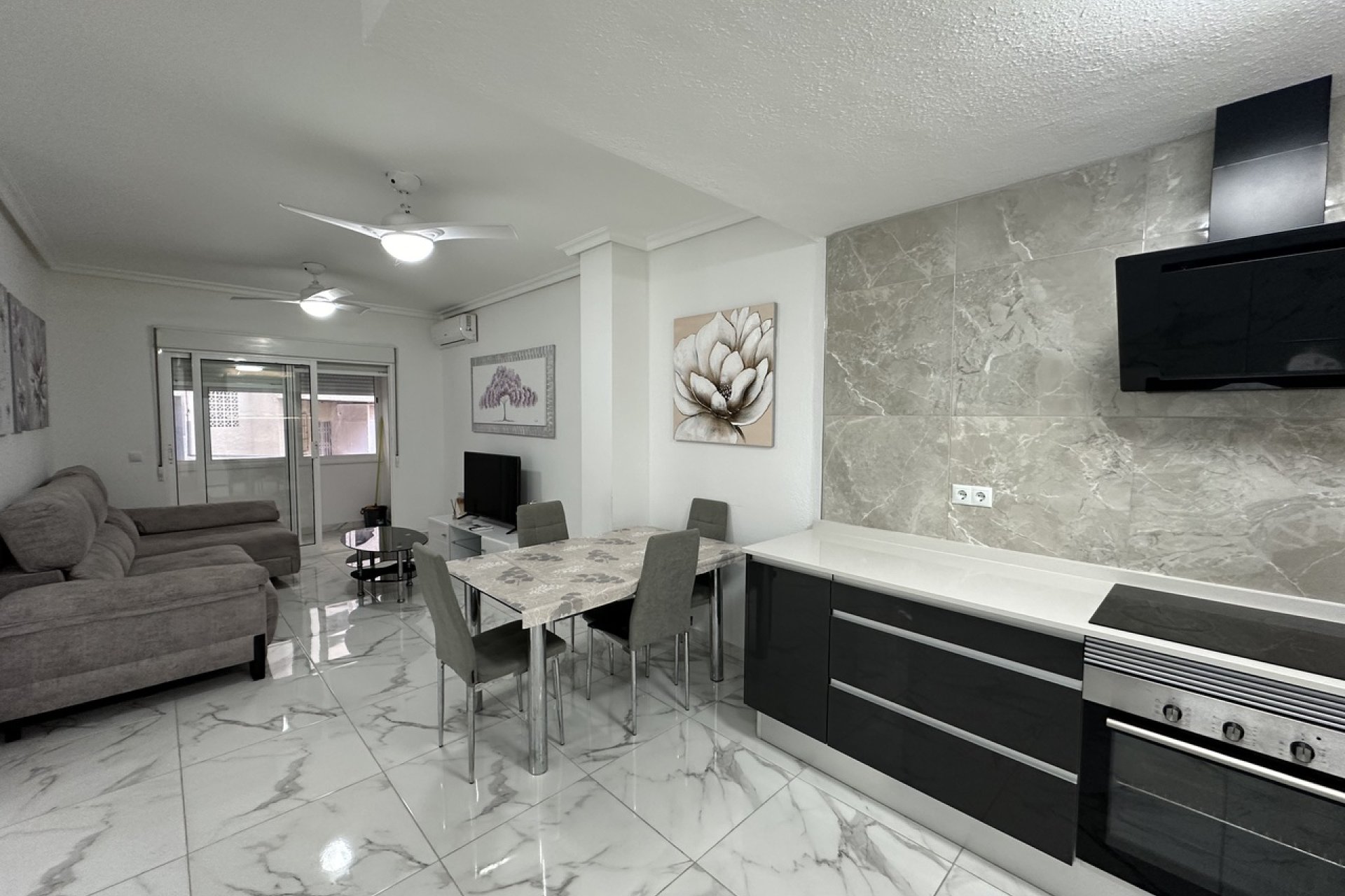 Reventa - Apartment -
Torrevieja - Costa Blanca