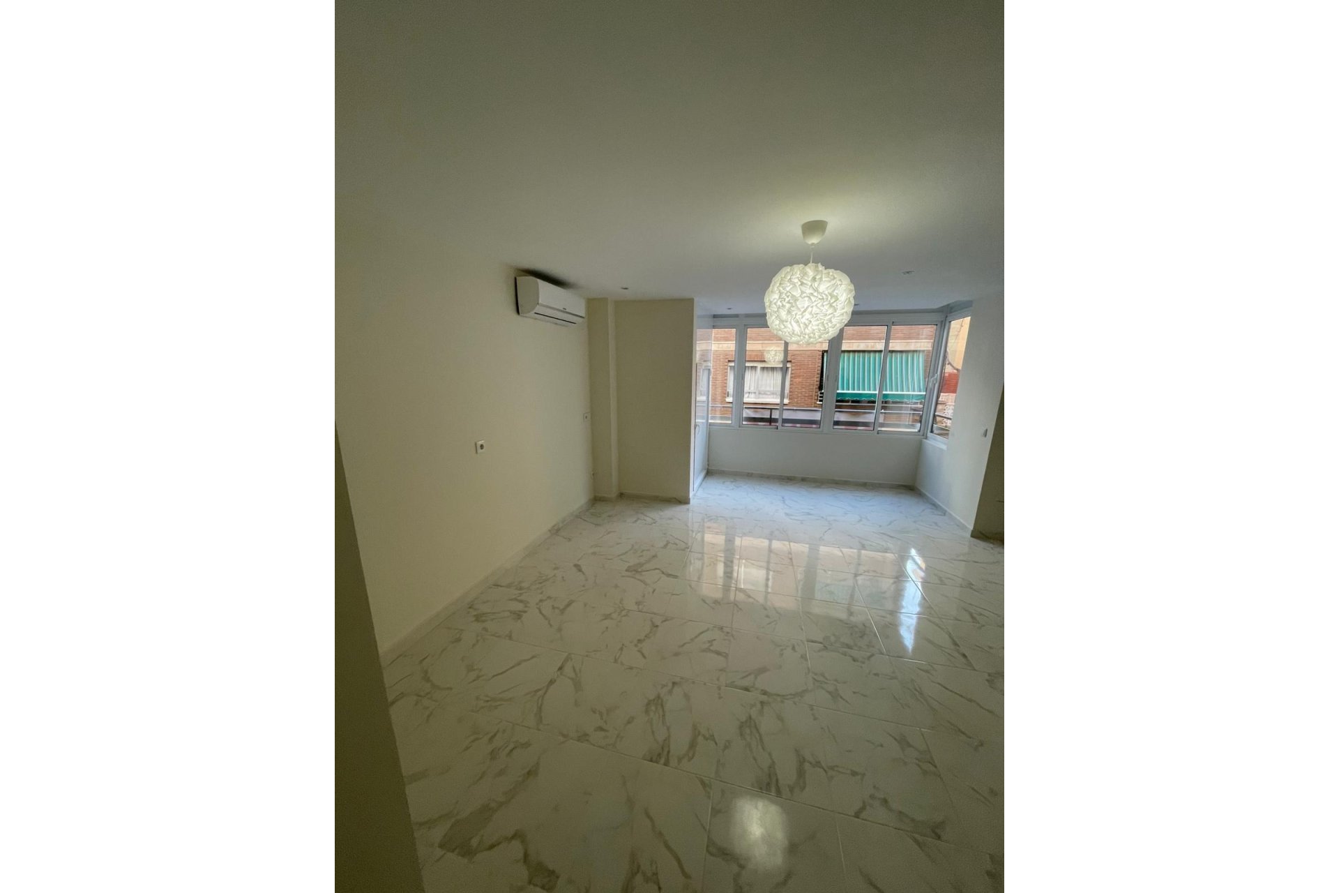 Reventa - Apartment -
Torrevieja - Costa Blanca