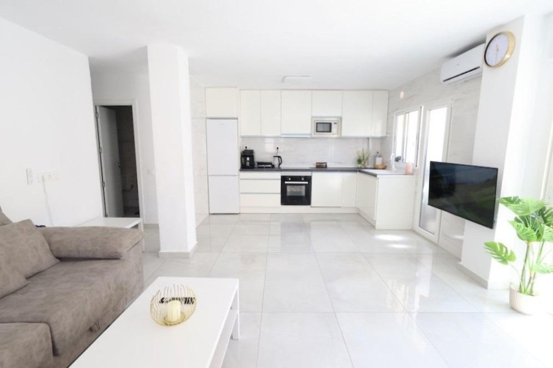 Reventa - Apartment -
Torrevieja - Costa Blanca