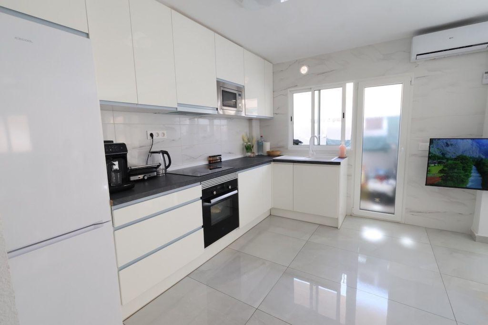 Reventa - Apartment -
Torrevieja - Costa Blanca