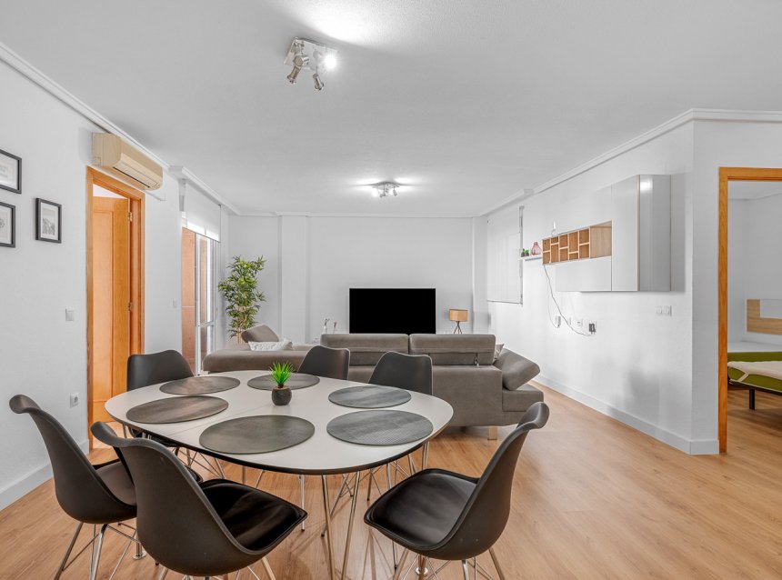 Reventa - Apartment -
Torrevieja - Costa Blanca