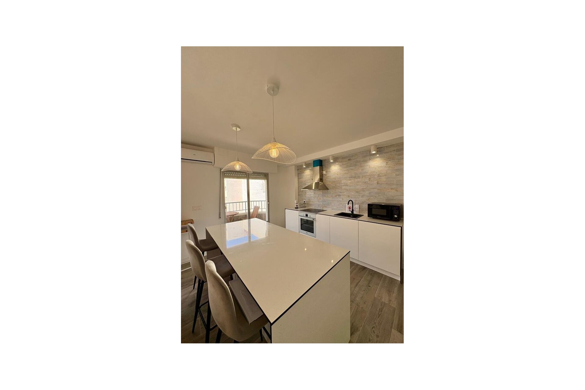 Reventa - Apartment -
Torrevieja - Costa Blanca