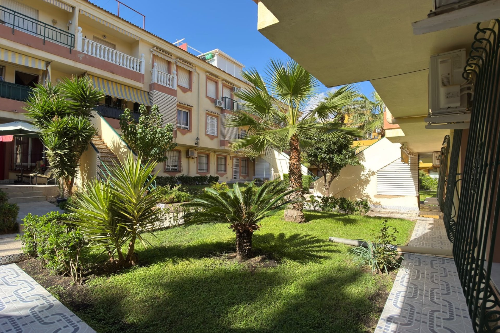 Reventa - Apartment -
Torrevieja - Costa Blanca