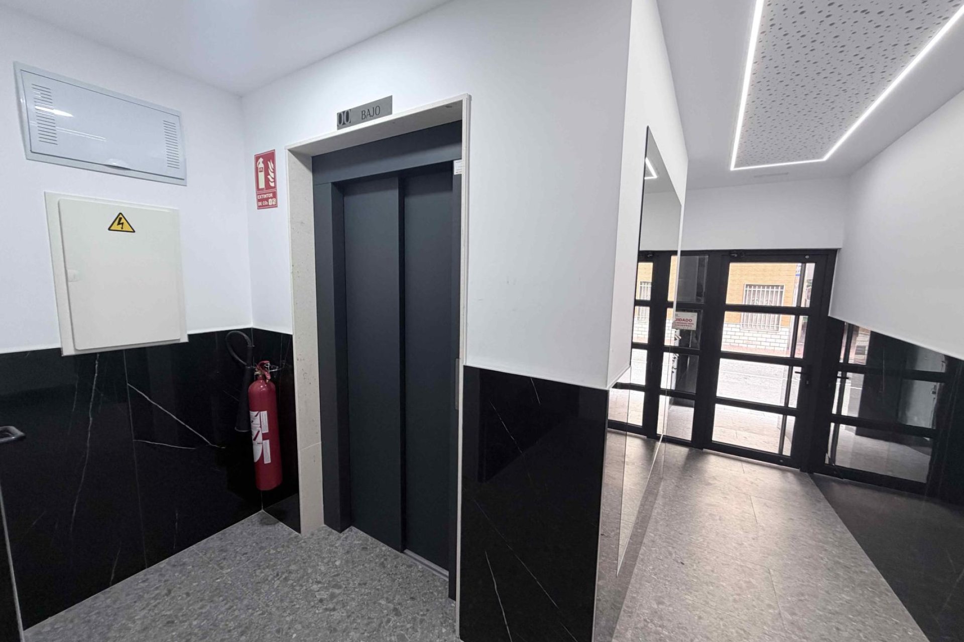 Reventa - Apartment -
Torrevieja - Costa Blanca