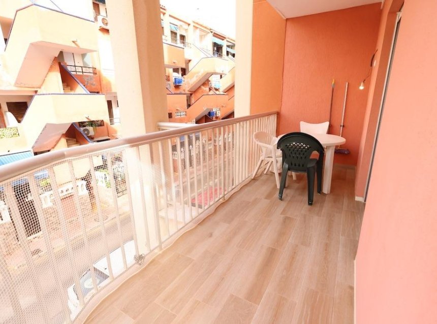 Reventa - Apartment -
Torrevieja - Costa Blanca