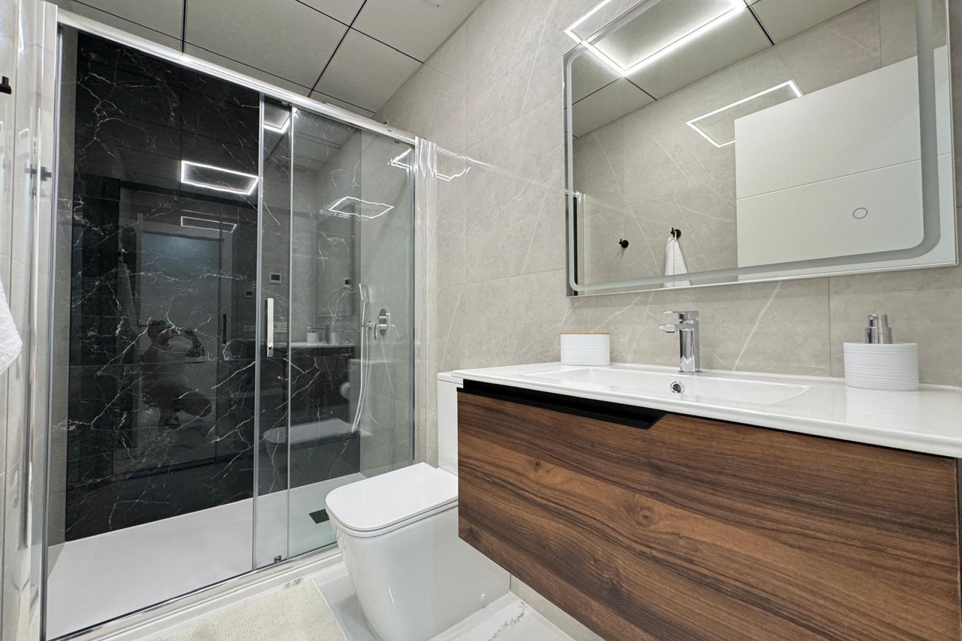 Reventa - Apartment -
Torrevieja - Estacion De Autobuses