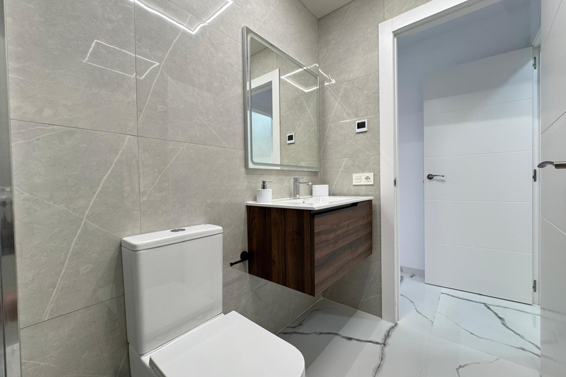 Reventa - Apartment -
Torrevieja - Estacion De Autobuses