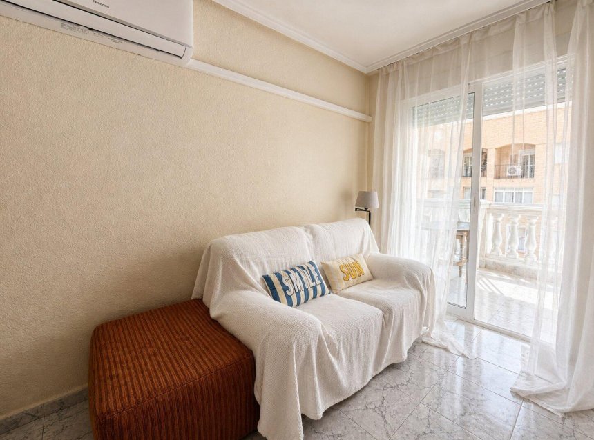 Reventa - Apartment -
Torrevieja - Habaneras