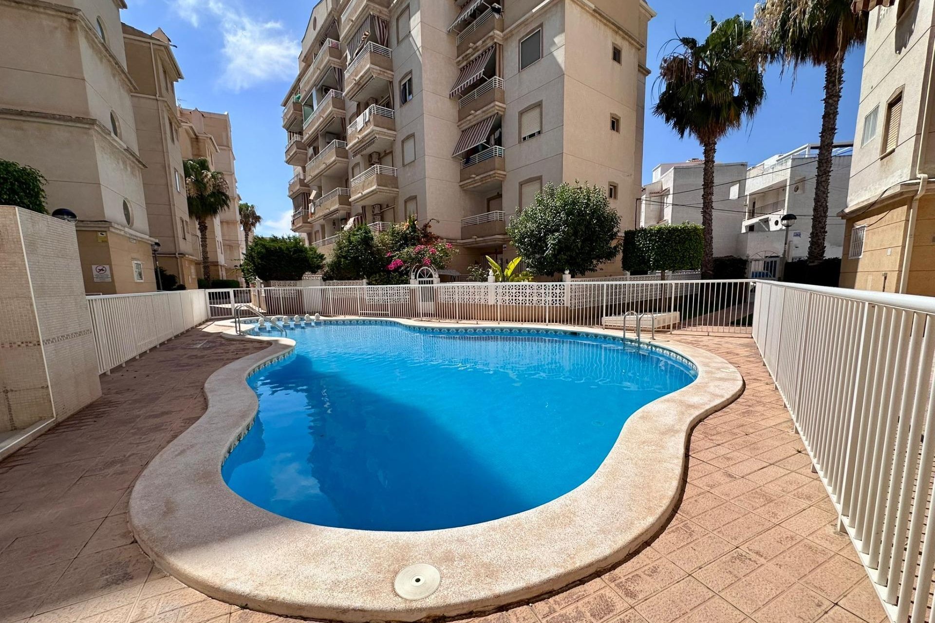 Reventa - Apartment -
Torrevieja - Habaneras