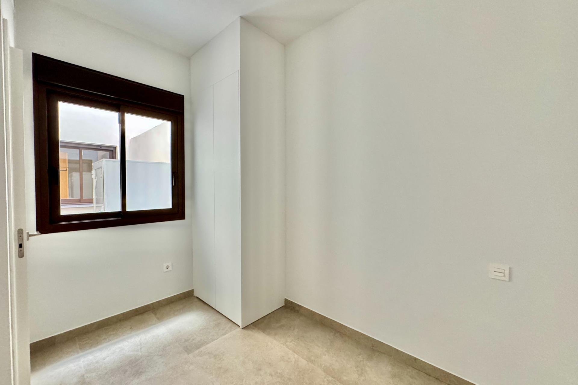 Reventa - Apartment -
Torrevieja - Habaneras