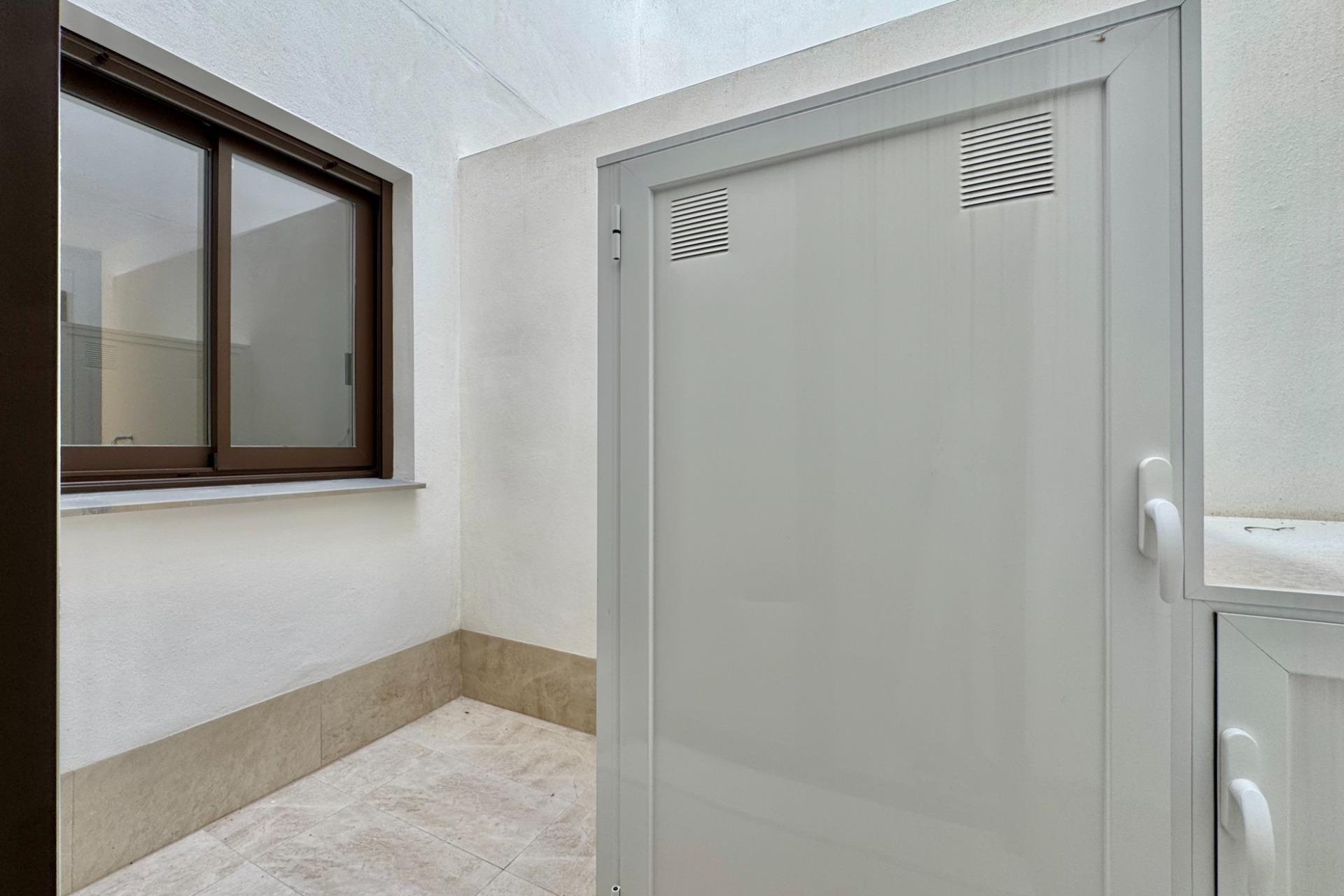 Reventa - Apartment -
Torrevieja - Habaneras