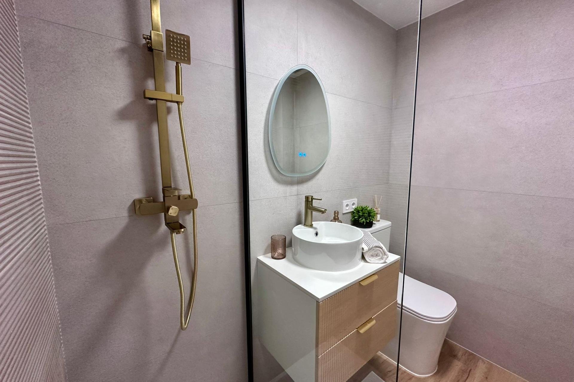 Reventa - Apartment -
Torrevieja - Habaneras