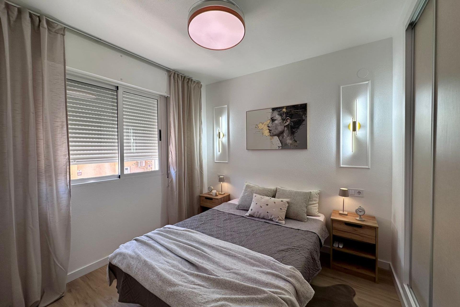 Reventa - Apartment -
Torrevieja - Habaneras