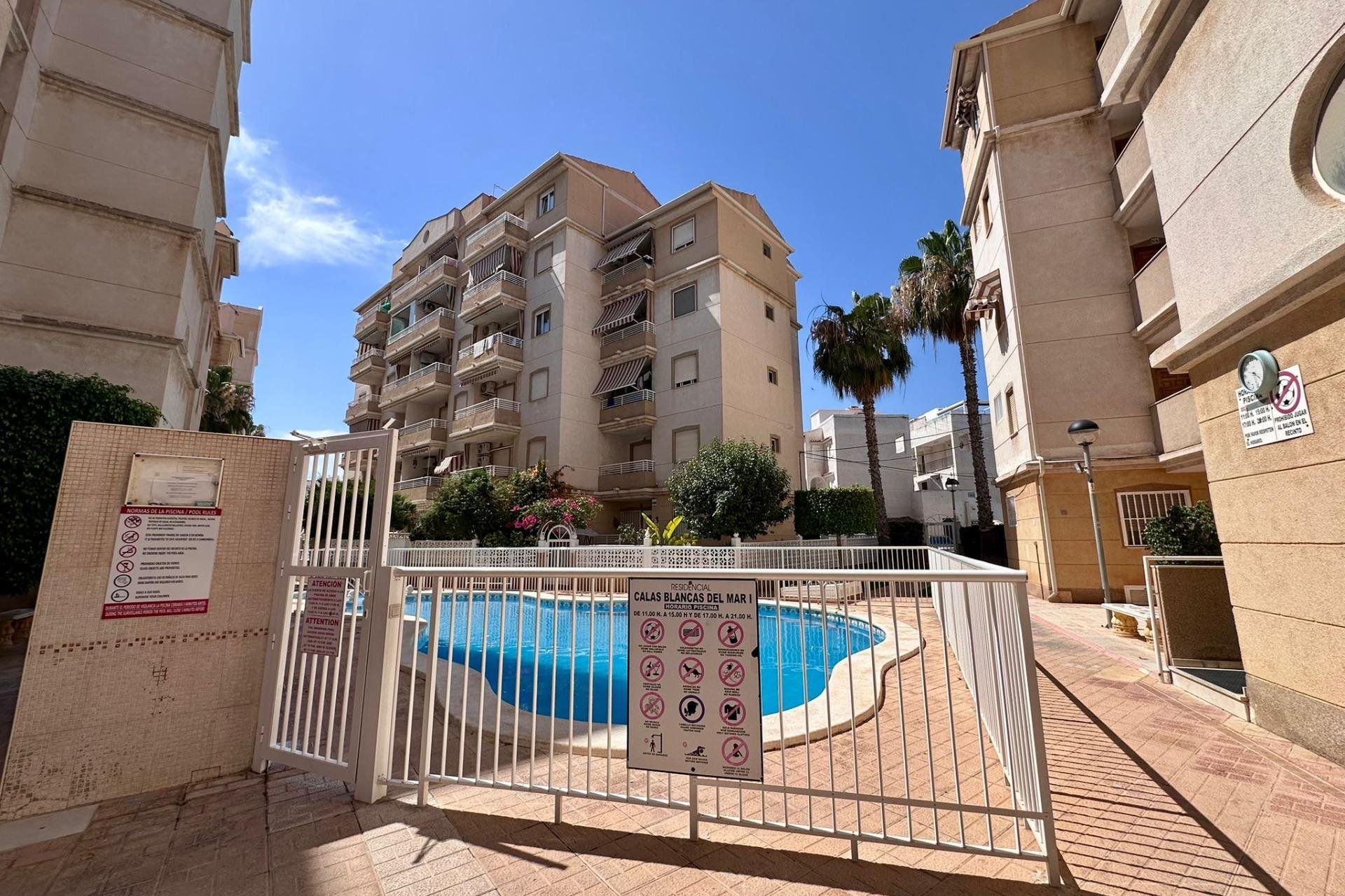 Reventa - Apartment -
Torrevieja - Habaneras