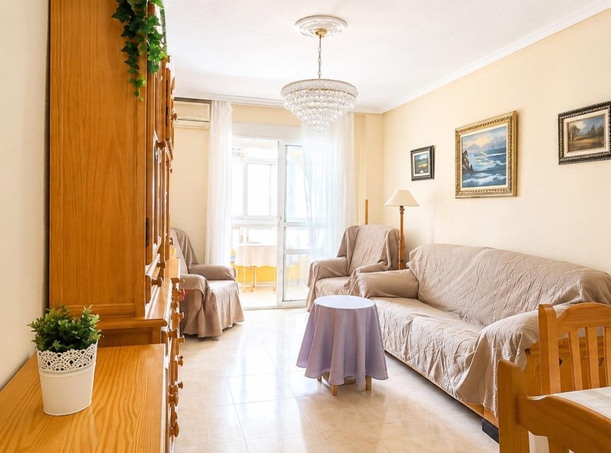 Reventa - Apartment -
Torrevieja - Habaneras