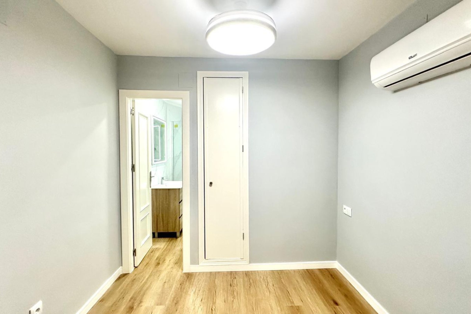 Reventa - Apartment -
Torrevieja - La Mata Pueblo