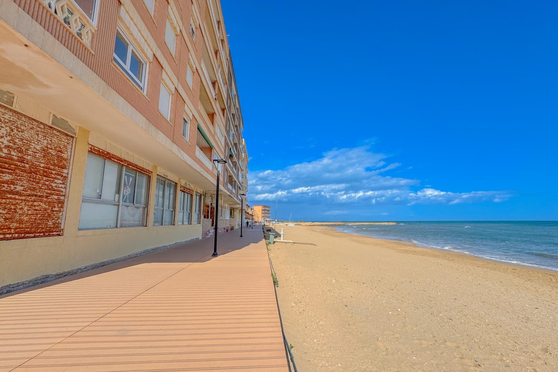 Reventa - Apartment -
Torrevieja - La Mata Pueblo