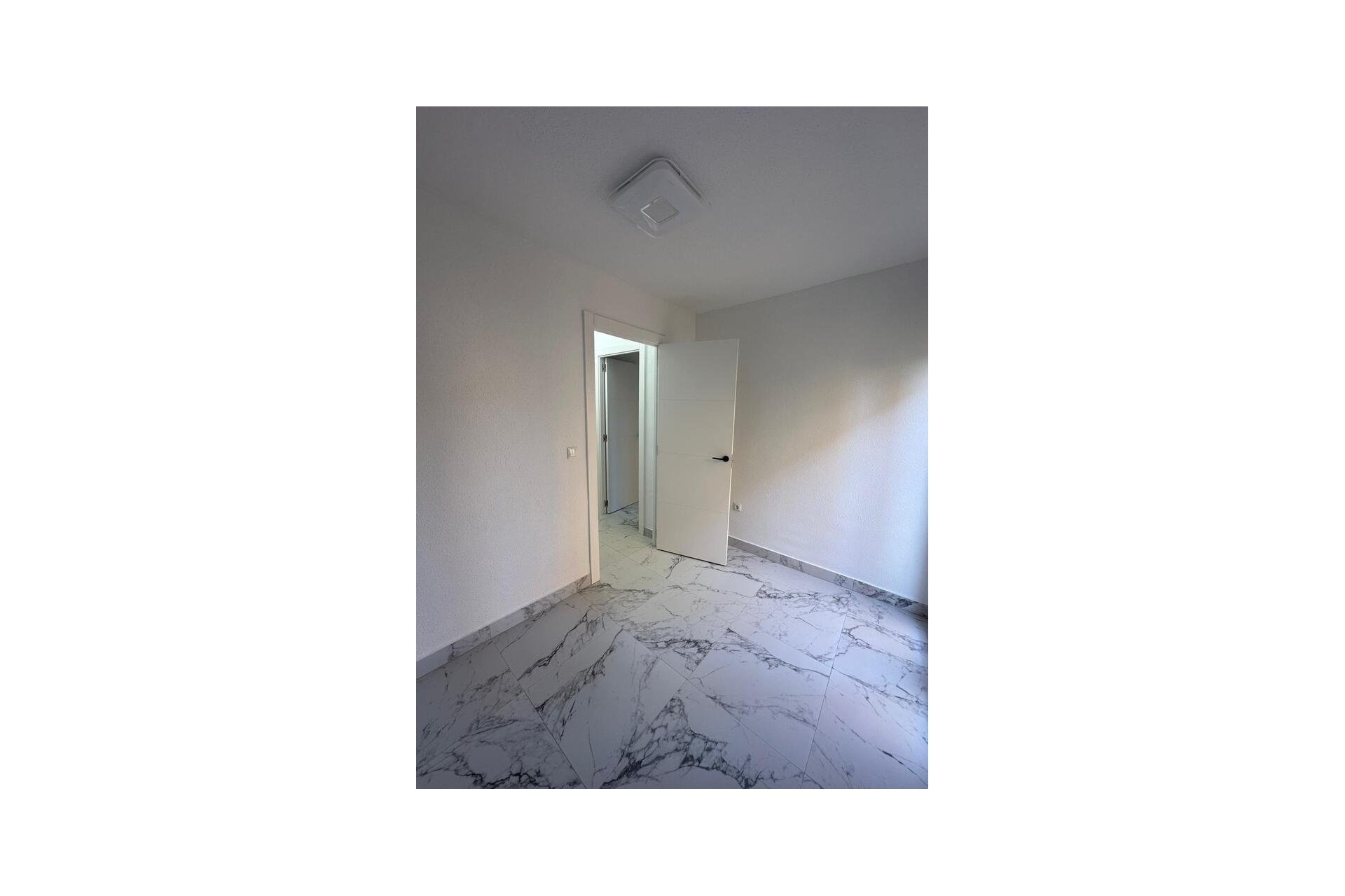 Reventa - Apartment -
Torrevieja - La Veleta