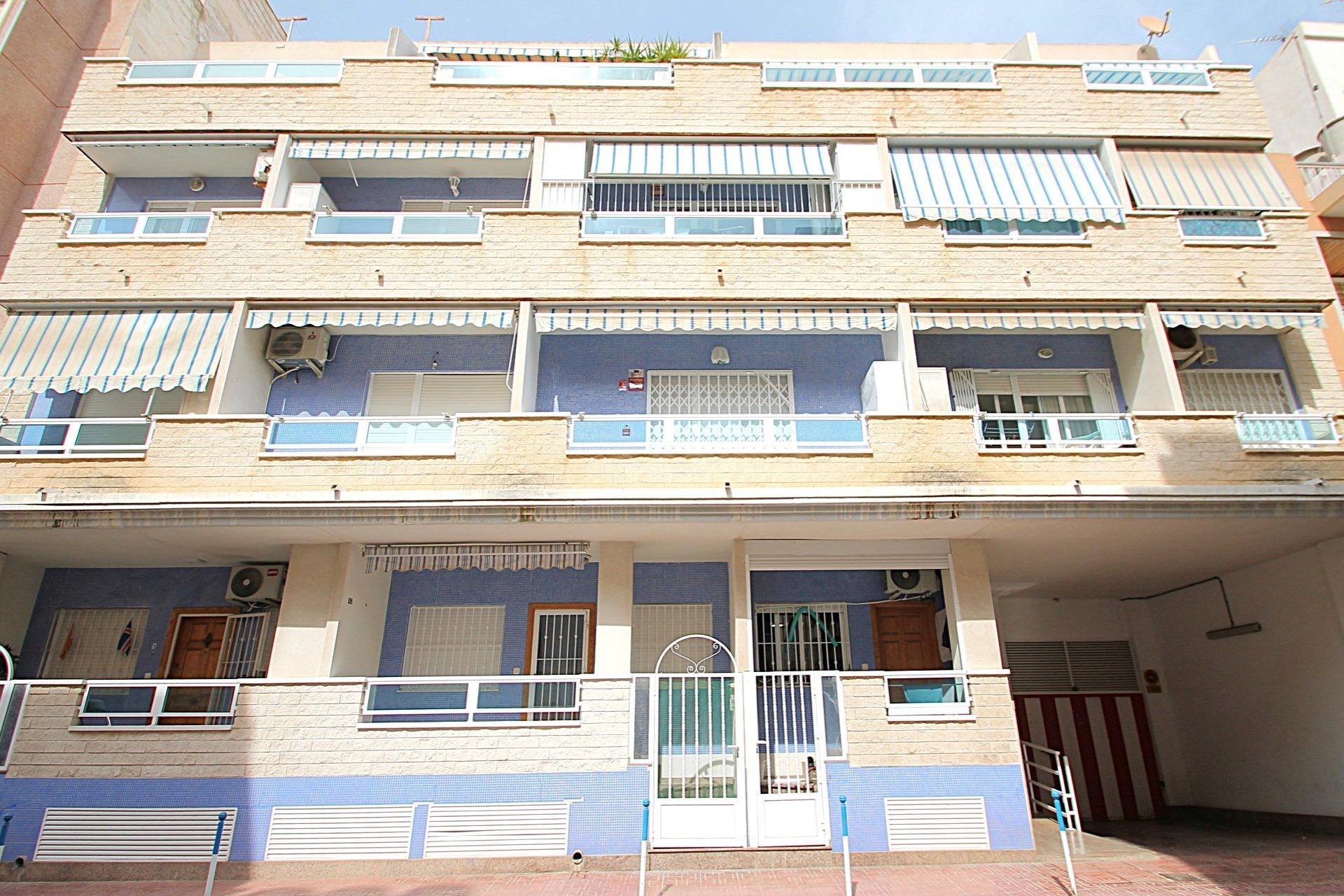 Reventa - Apartment -
Torrevieja - Las Piscinas Naturales