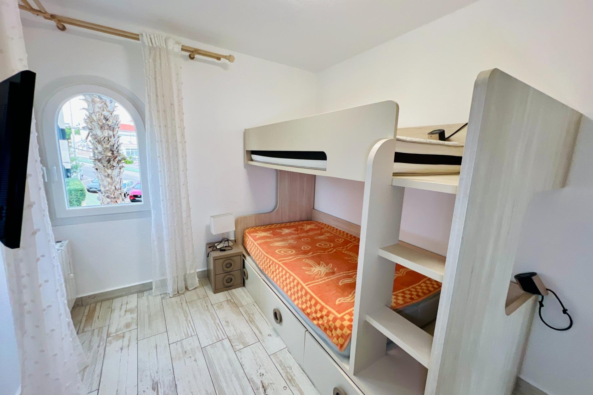 Reventa - Apartment -
Torrevieja - Miramar - Torre Del Moro