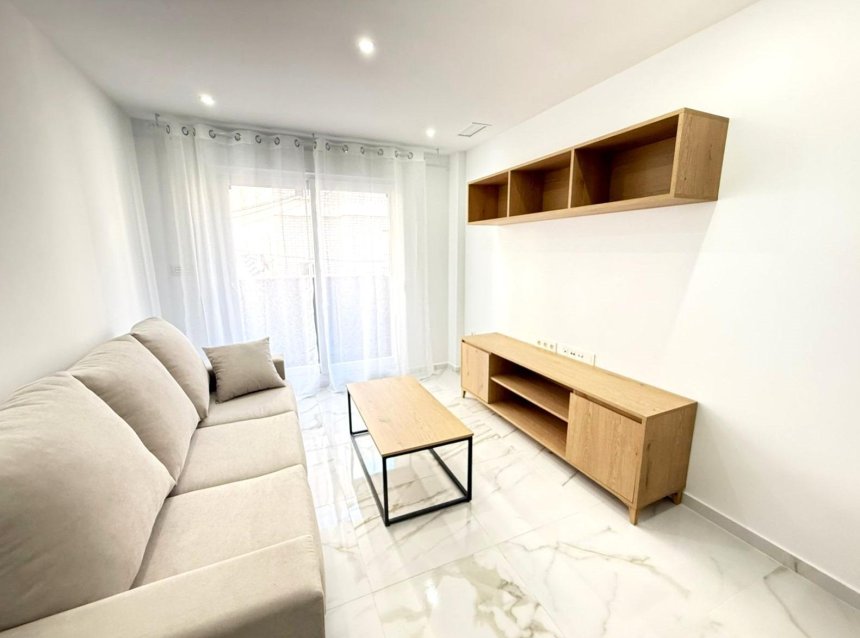 Reventa - Apartment -
Torrevieja - Parque de las Naciones