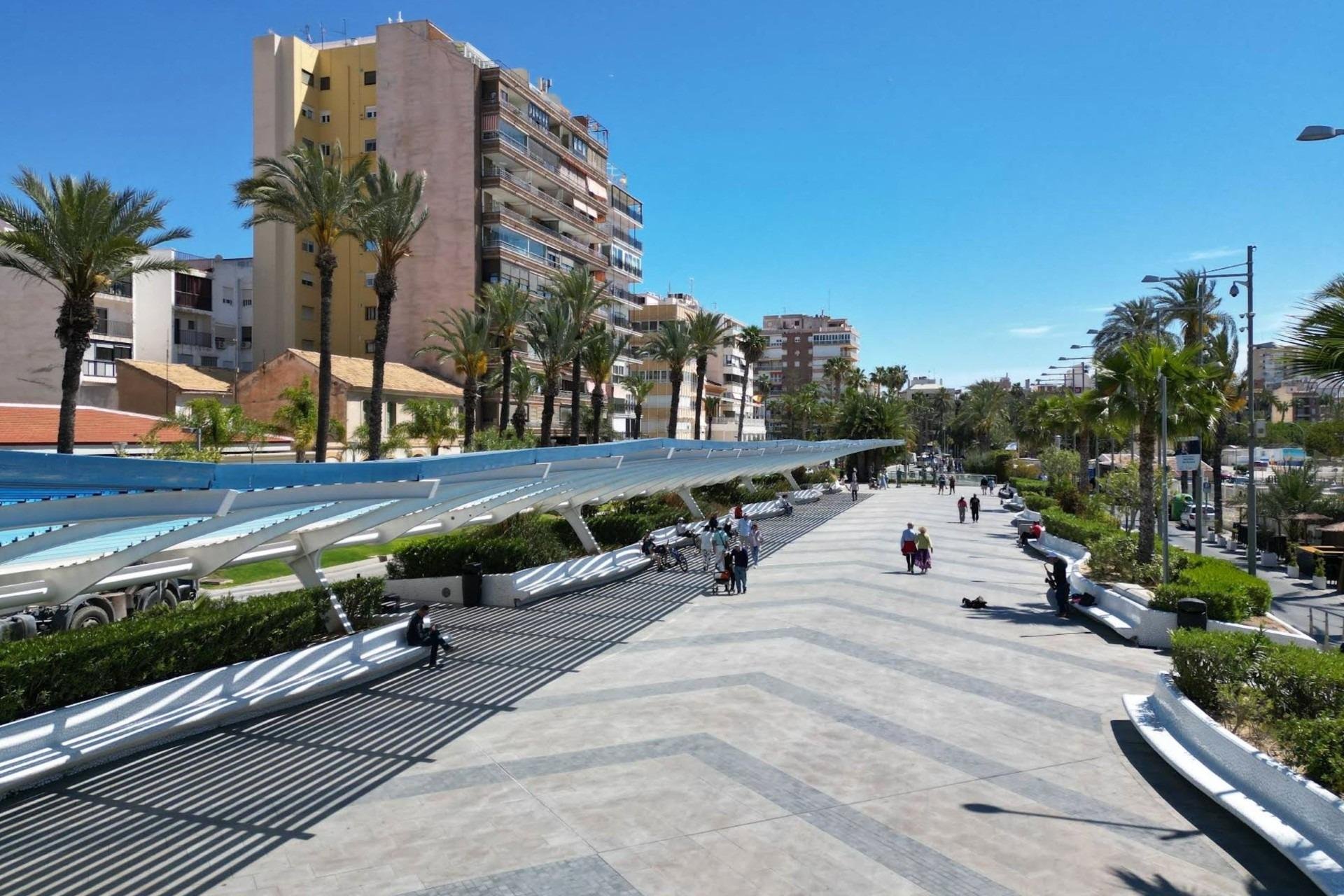 Reventa - Apartment -
Torrevieja - Parque de las Naciones